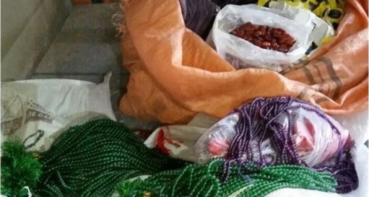 کشف یک محموله قاچاق عجیب در گمرک ایران/ تسبیح در سبد قاچاقچیان!