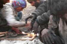 لزوم تلاش برای حفظ آخر خطی ها/ معتادان کارتن خواب را ببینیم