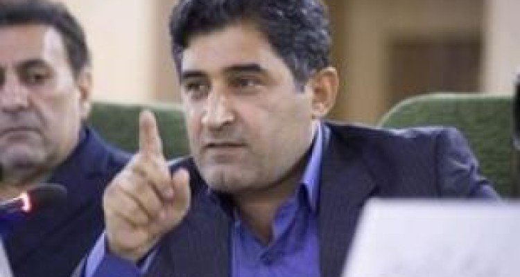 هیأت‌ رئیسه حق ندارد مانع طرح سؤال از رئیس‌جمهور شود/ بیشتر نمایندگان طرح سؤال از روحانی را امضا کردند