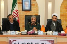 اولین شرط مدیریت جهادی اخلاص است/ مسائل اقتصادی داخلی کشور قابل حل است