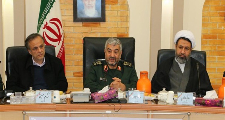 اولین شرط مدیریت جهادی اخلاص است/ مسائل اقتصادی داخلی کشور قابل حل است