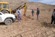 خلع ید عملی ۱۵ هزار متر مربع زمین در روستای کندهر اسلام آباد غرب+عکس