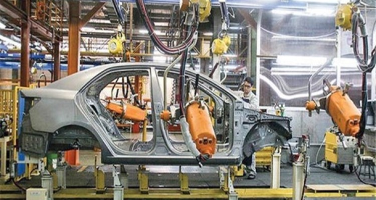 مهم‌ترین تحولات صنعت خودرو در سالی که گذشت/ از مهلت‌دهی دوباره به خودروسازان تا وعده‌های عقب‌ افتاده برای تولید خودروهای خارجی