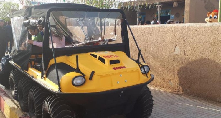 اختصاص یکدستگاه خود رو آبی خاکی به جمعیت هلال احمر اسلام آباد غرب