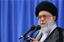 مبارزه با فساد را از اطرافیان نامطمئن خود شروع کنید/ جفای به خودم را می بخشم اما از حق ملت نمی گذرم