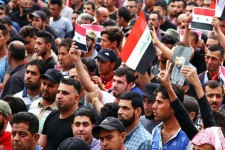 تظاهرات مردم عراق در محکومیت حمله آمریکا به سوریه/تصاویر