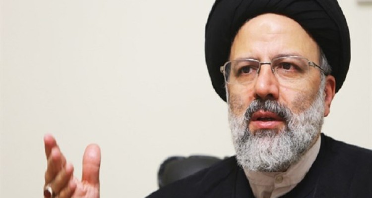 خدا نگذرد از آن کسی که ‌شبهه مالیات آستان قدس ‌را در ذهن‌ها ایجاد کرد