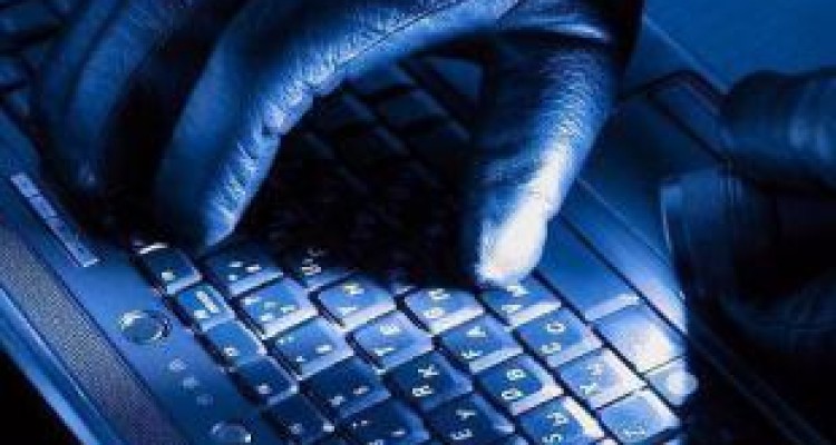 باند کلاهبرداری اینترنتی در کرمانشاه متلاشی شد/ دستگیری ۳ نفر