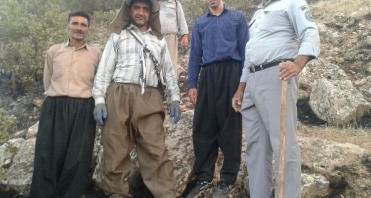 جزئیات مهار آتش سوزی جنگل های برف آباد درکمتر از یک ساعت/ تقدیراز تلاش بسیجیان اسلام آبادغرب در مهار حریق+تصاویر 