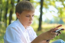 آموزش استفاده صحیح از تلفن همراه در نوجوانی/ پرسه‌های مجازی فرزندمان را مدیریت کنیم 