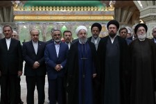 بازخوانی کلام و سیره امام در شرایط فعلی کشور، منطقه و جهان ضروری است/هيچ ترديدی در حل مشكلات نداريم 