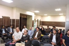 برگزاری کارگاه مهارتی دید خلاق و رونمایی از کتاب دنیای وارونه من 