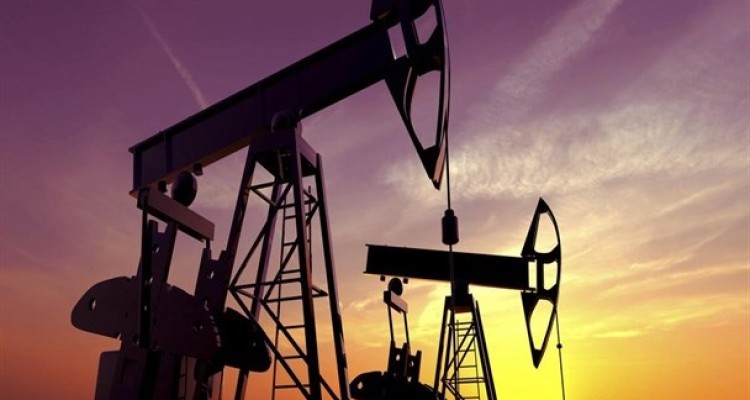 قیمت نفت که به ۸۷ دلار نزدیک شده بود ۲ درصد کاهش یافت