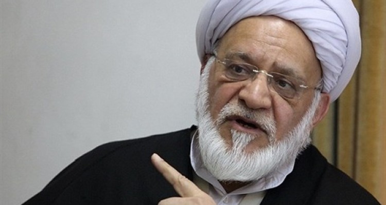 رهبر انقلاب شخصاً در مورد لوایح تصمیم‌گیری نمی‌کنند/ایشان از مواضع خود عدول نکرده‌اند