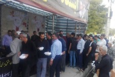 تصاویری از پذیرائی زوار اربعین در موکب مدافعان حرم شهر حمیل