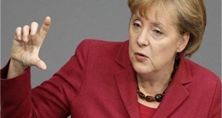 مرکل:صادرات تسلیحات نظامی آلمان به عربستان متوقف می شود