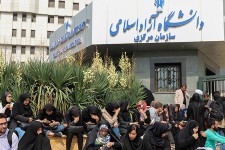 دانشجویان قربانی اختلافات دانشگاه آزاد و وزارت بهداشت / کمیسیون آموزش و تحقیقات به دادخواهی از داوطلبان پزشکی آمد 