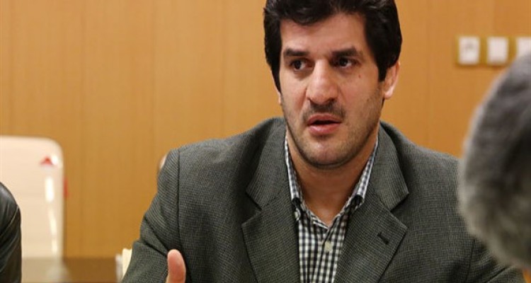 رسول خادم از ریاست فدراسیون کشتی استعفا کرد