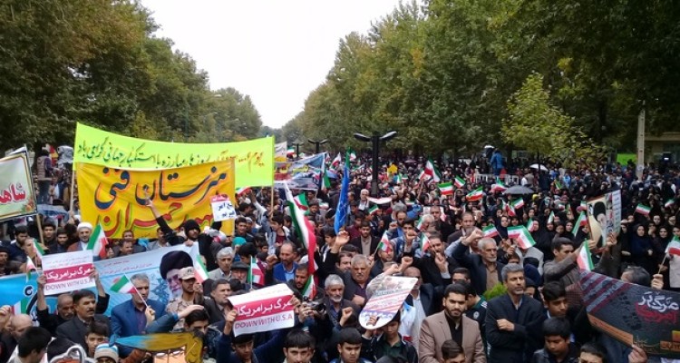 برگزاری راهپیمایی 13 آبان باحضور پرشور مردم ولایی شهرستان اسلام آبادغرب+تصاویر