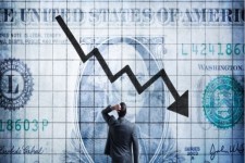 آیا تحریم ایران باعث تضعیف قدرت دلار می شود؟