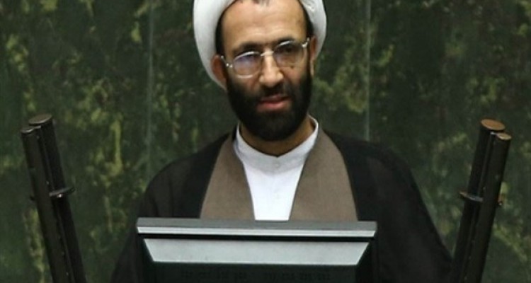 وزارت خارجه اقدام قاطع و جدی برای دو دیپلمات کشورمان انجام دهد