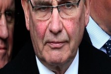 ایدئولوگ‌های جزم‌اندیش آمریکا را اداره می‌کنند/ لندن پیرو آمریکا علیه ایران نباشد