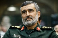 پایگاه‌هایِ آمریکاییِ اطراف ایران گوشت زیر دندان موشک‌های سپاه هستند/ امروز بزرگ‌ترین کلکسیون پهپادهای غنیمتی را از آمریکا و رژیم صهیونیستی داریم 