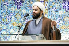 خوش بینى و سازش با غرب از بزرگترین خطرهایى است كه راه سلطه و نفوذ دشمن را فراهم مى‌سازد