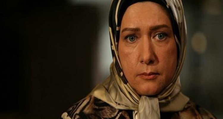 100 سال از سینمای جهان عقب هستیم/ لابی و مافیا در سینما حرف اول را می زند/ برخی فیلم ها را بیشتر از 5 دقیقه نمی توانم ببینم/ به جای دیدن این سینمای مبتذل کتاب بخوانید