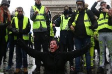 لزوم تذکر دستگاه دیپلماسی به دولت فرانسه به خاطر رفتار وحشیانه با مردم/ همواره سیاه‌نمایی‌های حقوق بشری علیه ایران از سوی فرانسه بوده است