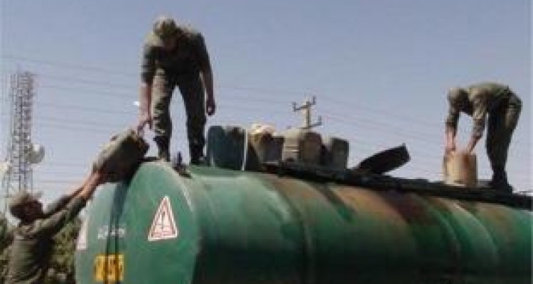 کشف ۱۸ هزار لیتر نفت سفید قاچاق در اسلام آبادغرب