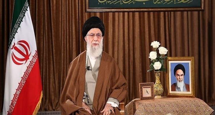 بزک‌کنندگان آمریکا امروز نمی توانند سر خود را بلند کنند/ امام(ره) انسانی تحول‌خواه و تحول آفرین بود