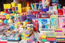 سردرگمی والدین برای خرید وسایل مدرسه/ لوازم التحریر فروشان هم ضرر کردند