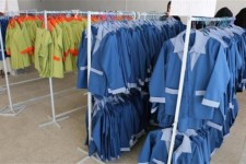 تأمین پوشاک مدرسه ۱۲۰ دانش آموز اسلام آبادی/اهدای 150 بسته لوازم التحریر به دانش آموزان نیازمند شهرستان