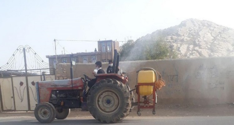 ضدعفونی و گندزدایی روستاهای بخش مرکزی اسلام آبادغرب در کنار تشدید محدودیت های کرونایی+تصاویر