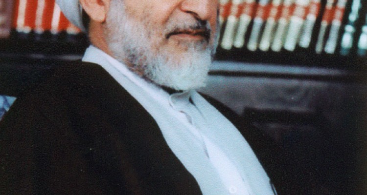 روایت هایی از مبارزات آیت الله یزدی در تبعید از تغییر نام شاه آباد به اسلام آباد تا فراهم نمودن دیدار مردم شهرستان با امام خمینی(ره)