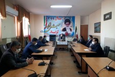 در برگزاری امتحانات تابع دستورالعمل های وزارت آموزش و پرورش هستیم