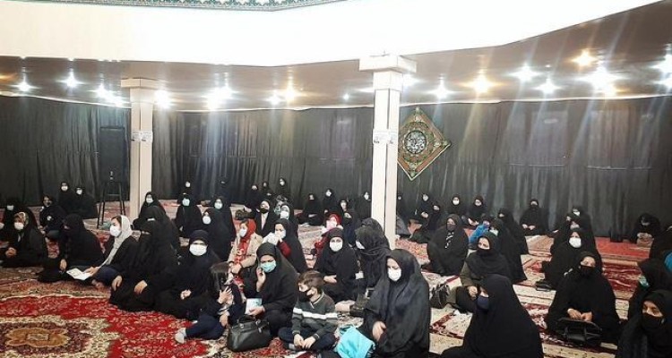 آیین عزاداری شهادت حضرت زهرا(س) در اجتماع بانوان فاطمی اسلام آبادغرب+عکس