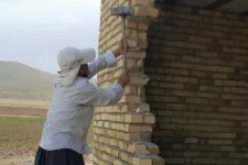 2 مورد قلع بنای غیرمجاز در اراضی ڪشاورزی شهرستان اسلام آبادغرب