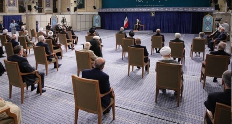 راه علاج دشمنی‌ها، ایستادگی است؛حوادث جزیی حواس مسئولان را از سازندگی پرت نکند/ برخورد امنیتی قضایی با عوامل و افراد همسو با دشمن، کار فرهنگی با افراد هیجان‌زده