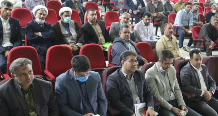 گردهمایی کشاورزان شهرستان اسلام آبادغرب درخصوص رفع تداخل و کاداستر اراضی