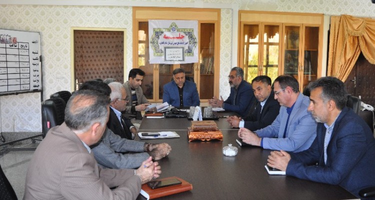 جلسه انجمن کتابخانه های عمومی اسلام آبادغرب با محوریت ترویج فرهنگ مطالعه برگزار شد