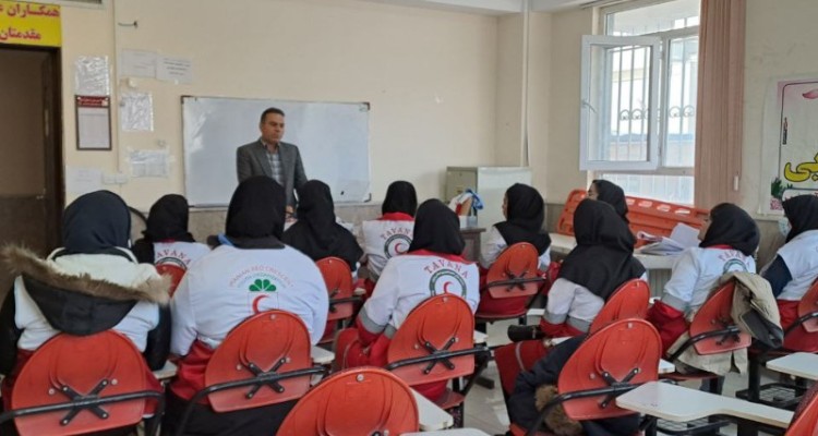 برگزاری دوره بازآموزی و توان افزایی آموزشی تیم های امداد و نجات اسلام‌آبادغرب