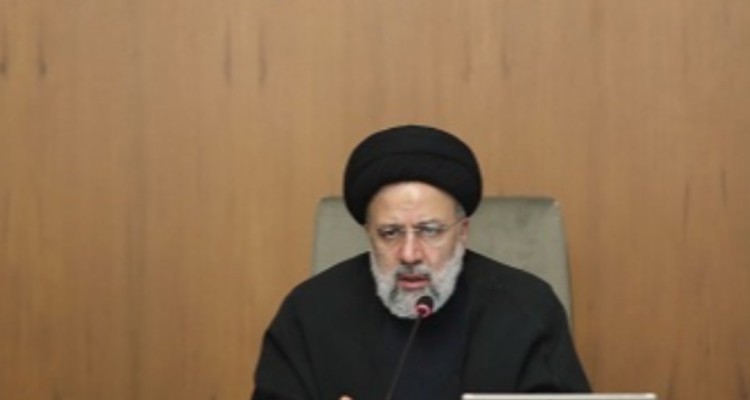 اهانت هتاکان به اسلام، گواه روشنی بر پوچی منطق غربی‌هاست