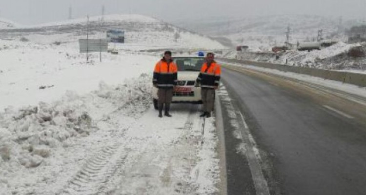 تمامی راه‌های مواصلاتی شهرستان اسلام آبادغرب باز و تردد روان درجریان است