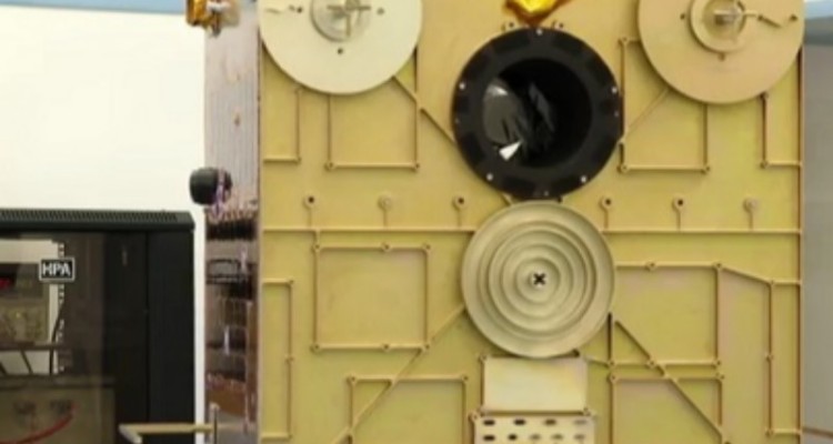 رونمایی از ۲ ماهواره بومی طلوع ۳ و ناهید ۲