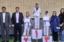 مسابقات چند جانبه قهرمانی تکواندو دانش‌آموزی دختران شهرستان‌های غرب استان در اسلام‌آبادغرب