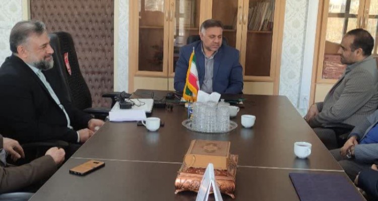 مراسم تکریم و معارفه رئیس اداره تعزیرات حکومتی اسلام‌آبادغرب برگزار شد