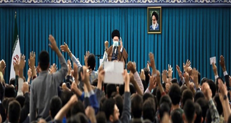 جمعی از دانشجویان و فعالان تشکل‌های دانشجویی با رهبر انقلاب دیدار کردند