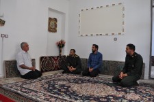 دیدار فرمانده سپاه اسلام‌آبادغرب با جانباز عملیات بیت‌المقدس